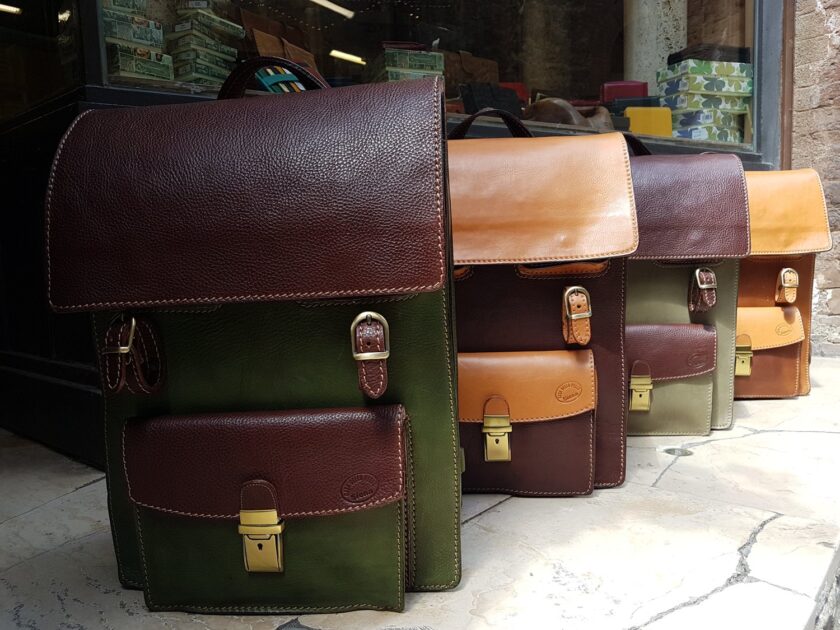 Leather Backpack - immagine 8