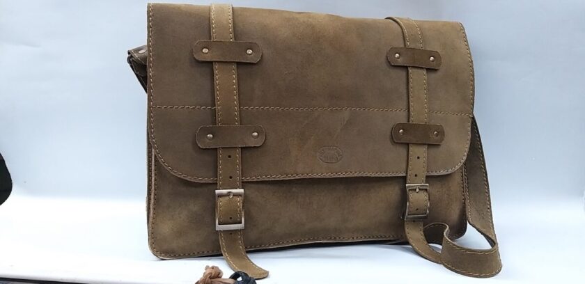 Sports Briefcase In Crust - immagine 5